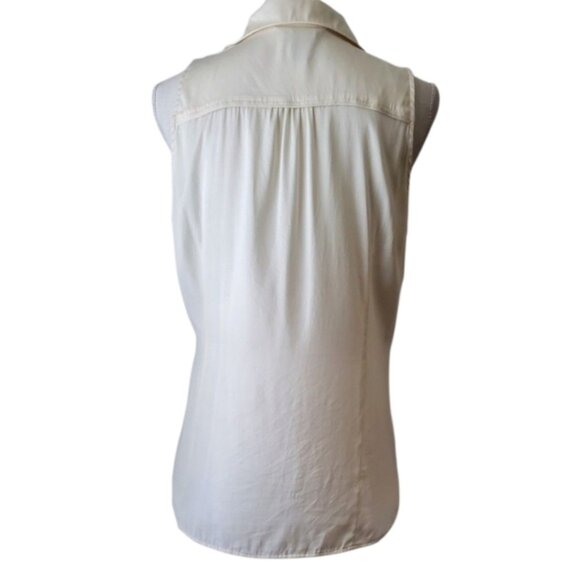 White House Black Market Ecru Sleeveless Silk Button Down Ruffle Blouse Size 12 - Picture 2 of 8